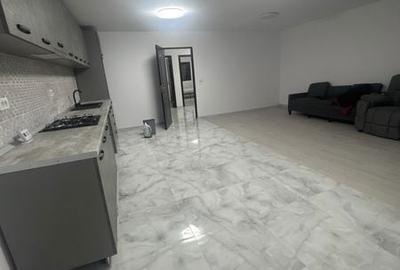 Casă cu 3 camere cu Teren 100 Mp în Letea Veche - 1