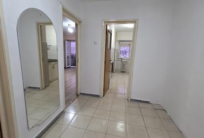 Garsonieră decomandată în Unirii