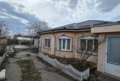 Casă cu 5 camere cu Teren 2074 Mp în Rubla - 1