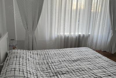 Apartament cu 3 camere decomandat în 1 Mai - 2