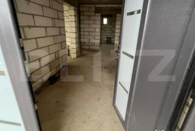 Casă cu 6 camere cu Teren 500 Mp în Central - 1