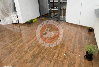 Apartament cu 4 camere semidecomandat în Tei