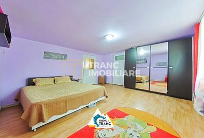 Casă cu 4 camere cu Teren 611 Mp în Aluniș - 2