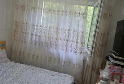 Vand apartament 3 camere la Piata Progresul la 10 min pana la metrou Eroii Revoluitiei - 2