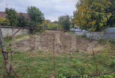 Teren de 3000 mp, în Debarcader - 2