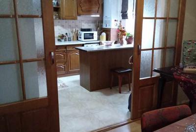 Vand casa Darmanesti centru toate utilita?ile 70000 euro - 1