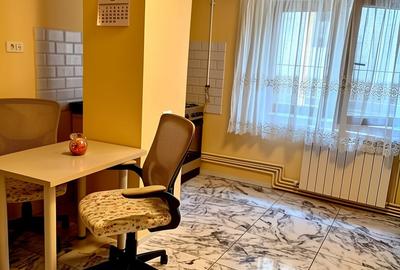 Apartament cu 2 camere decomandat în Far - 2