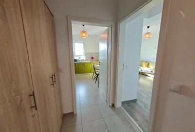 Apartament cu 2 camere decomandat, mobilat în Tractorul - 16