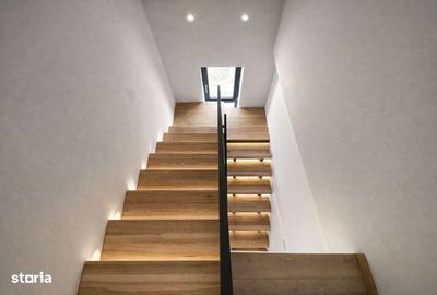 Casă cu 9 camere cu Teren 273 Mp în Moara de Vânt - 8