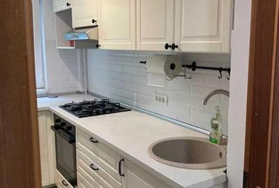 Apartament cu 3 camere semidecomandat, mobilat în Tineretului - 6