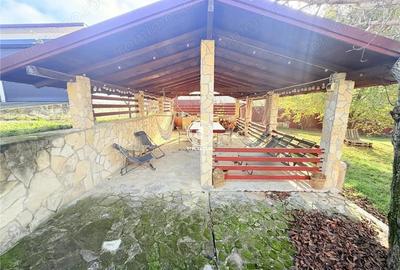 Casă cu Teren 1670 Mp în Bârnova - 2