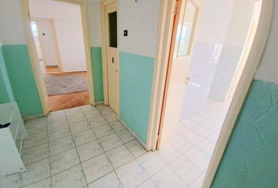Apartament cu 3 camere, 2 balcoane, 2 bai, boxa subsol -90 mp- Central - 6