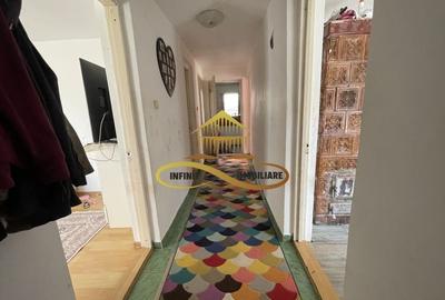 Casa de vanzare in Bacau Siretu 4000 mp teren 2 case curte comuna - 5