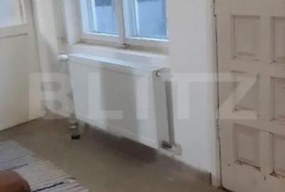 Casă cu 5 camere cu Teren 2348 Mp în Găești - 2