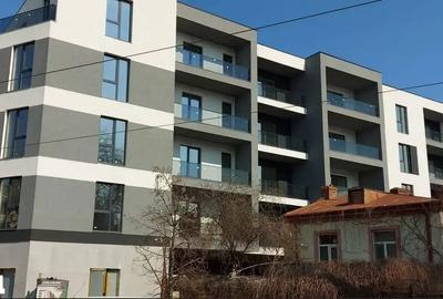 Apartament cu 2 camere decomandat în Dacia