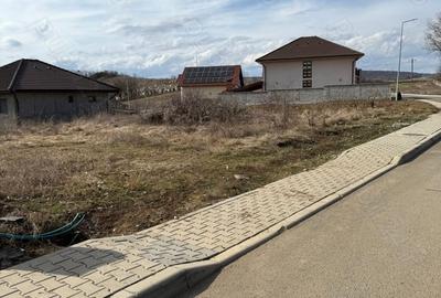 Teren de 448 mp, în Central - 2
