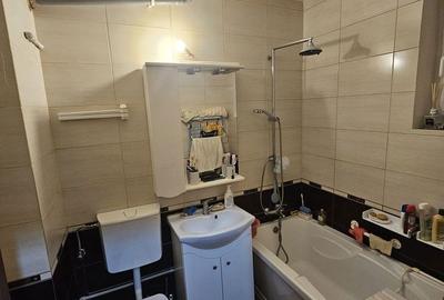 Apartament cu 3 camere decomandat în Brazda lui Novac - 4