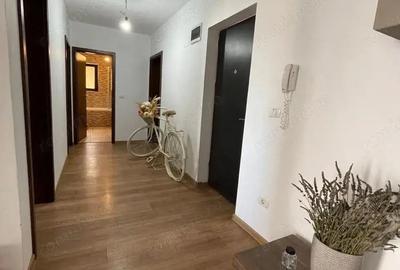 Apartament cu 3 camere decomandat în Giroc - 2