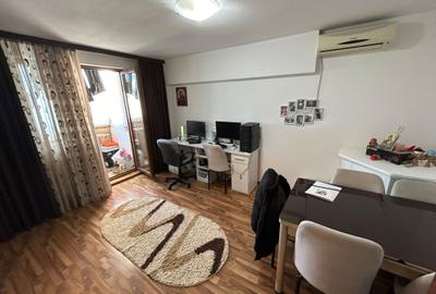 Apartament cu 2 camere decomandat, mobilat în Titan