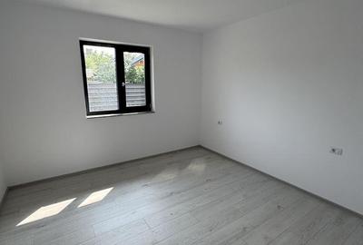 Casă cu 3 camere cu Teren 600 Mp în Cordun - 2