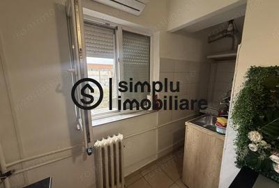 Garsonieră decomandată în Sărari - 10