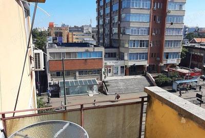 Proprietar vand apartament ultracentral, 50 mp, loc de parcare, clima,balcon,centrala proprie mobila Proprietar vand apartament ultracentral, 50 mp, loc de parcare, clima,balcon,centrala proprie mobila - 8