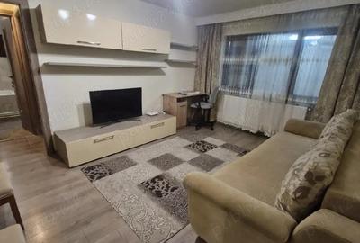 Apartament cu 2 camere semidecomandat în Rovine