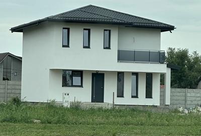 Casă cu 4 camere în Dragomirești-Deal - 5