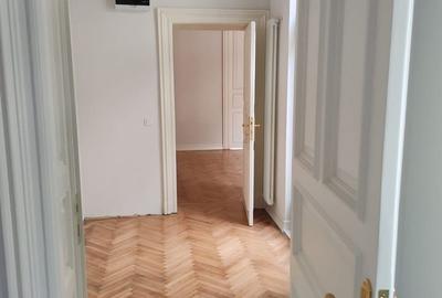Vila Renovata în Centrul Bucureștiului - 22