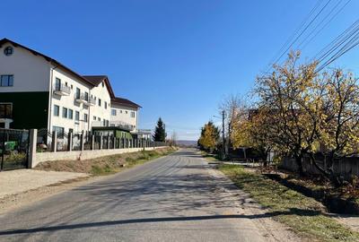 Teren intravilan in suprafata totala 1.328 mp, situat in com. Cleja - 2