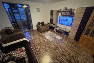 Garsoniera zona Far - 2