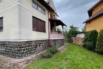 Casă cu 5 camere cu Teren 443 Mp în Central - 17