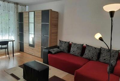Garsoniera zona Obor