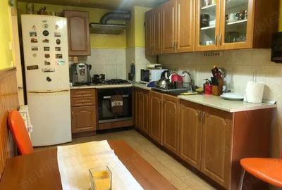 Vand casa in Dambul Pietros,singur in curte - 8