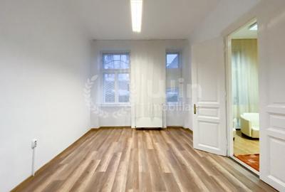 Apartament cu 3 camere semidecomandat, mobilat în Central - 3