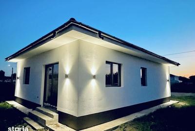 Casă cu 3 camere cu Teren 83 Mp în Central - 2