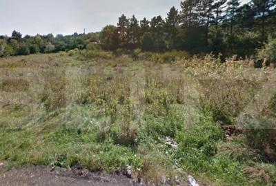 Teren de 900 mp, în Central