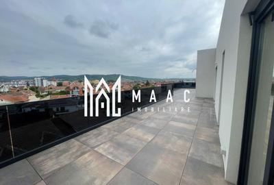 Apartament cu 4 camere decomandat în Lazaret