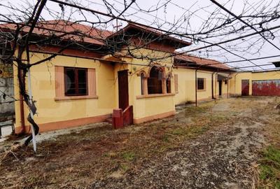 Teren Construcții intravilan de 1000 mp, în Cernele - 3