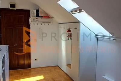 Garsonieră decomandată în Central - 2