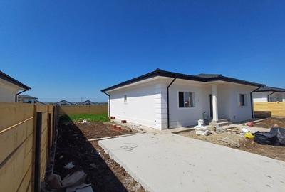 Casa cu 4 camere , Valea Ursului-Vorovesti , pozitie buna