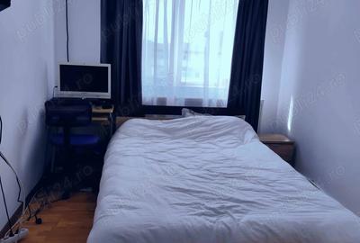 De vanzare apartament 3 camere - 2