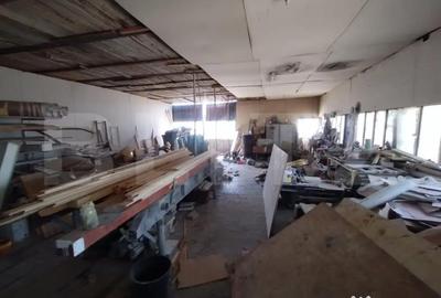 Casă cu 7 camere cu Teren 2900 Mp în Central - 11