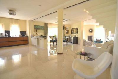 Vila cu piscina si teren generos-Braytim Timisoara - 18