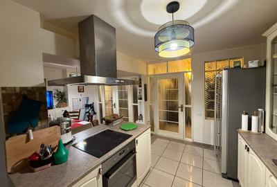 Apartament exceptional - 4 camere, Central - 3