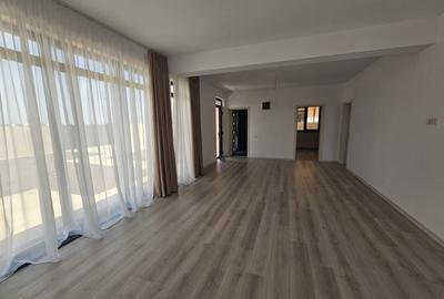 Casă cu 4 camere în Olteni - 3