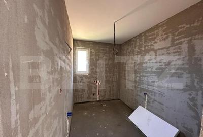 Casă cu 4 camere cu Teren 600 Mp în Central