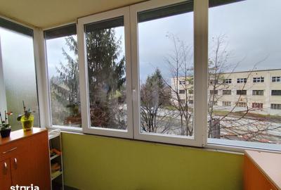 Apartament cu 3 camere decomandat în Calea Poplăcii - 2