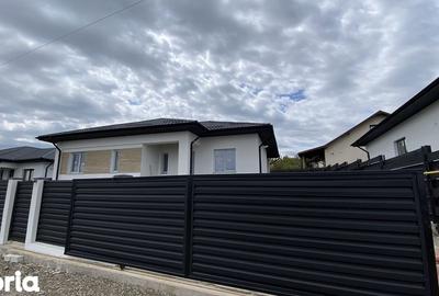 Casă cu 4 camere cu Teren 450 Mp în Miroslava - 2