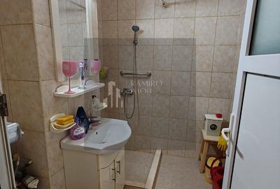 Apartament cu 3 camere decomandat, mobilat în Vitan - 7